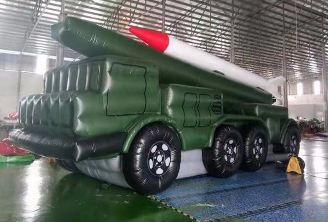 容县军事导弹发射车